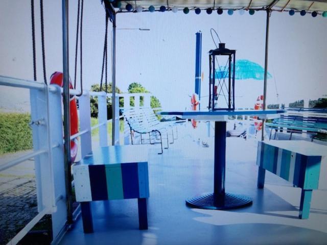 Schiff Ahoy, Hotelschiff, Hausboot, Boot, Passagierschiff Stuttgart Zewnętrze zdjęcie